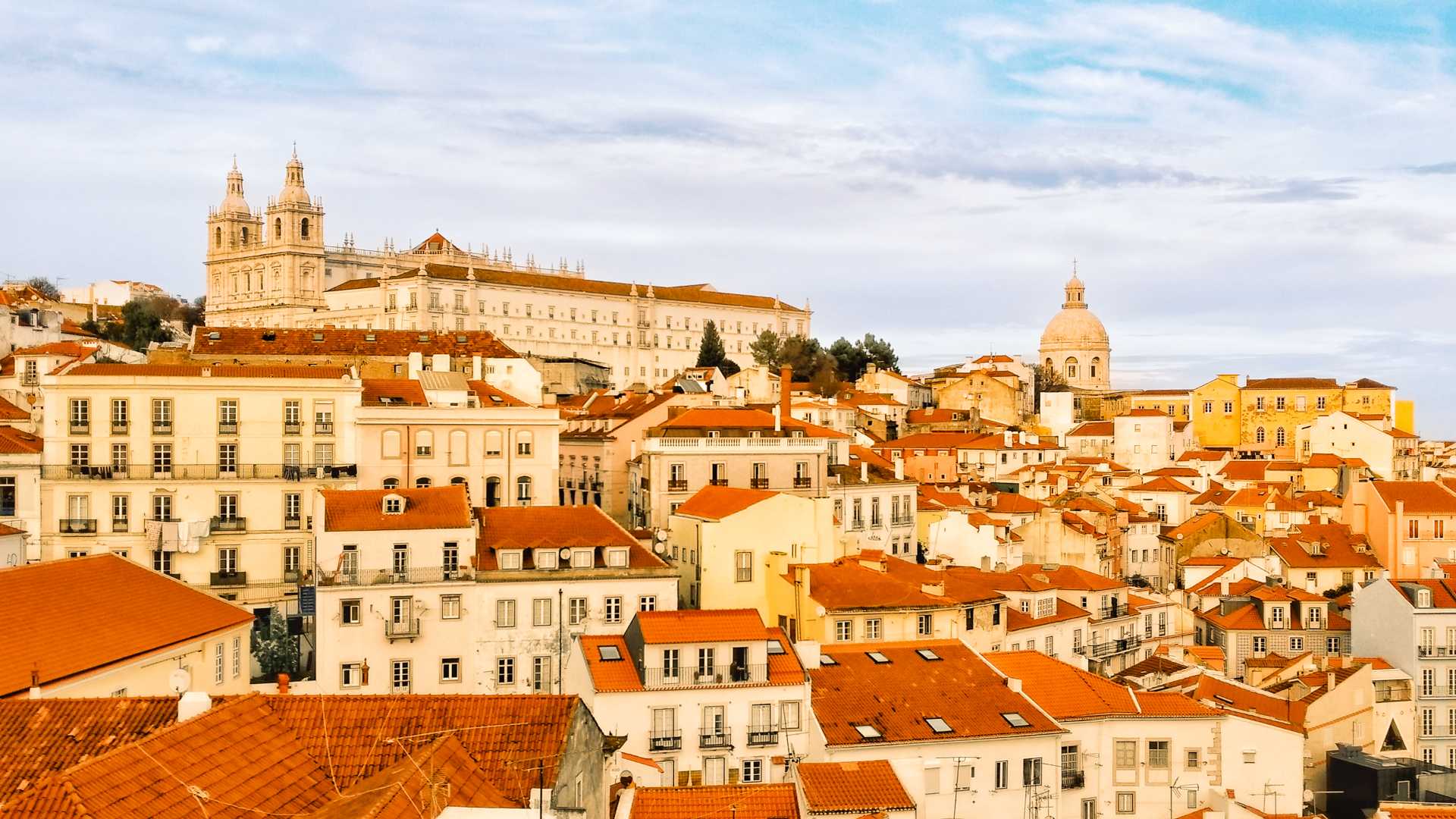 Business Class Tickets to Lisbon - Save Up to $1011 with